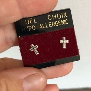 Vtg Dainty Silver Cross Stud Earrings